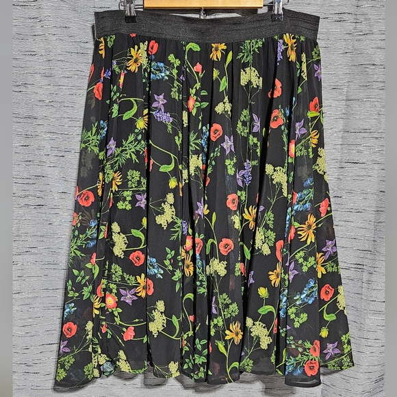 Torrid chiffon skirt linned size 2 - Picture 1 of 5